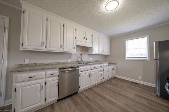 817 Holly Springs Road, Mount Airy, NC 27030