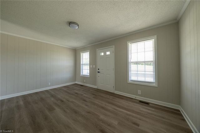 817 Holly Springs Road, Mount Airy, NC 27030