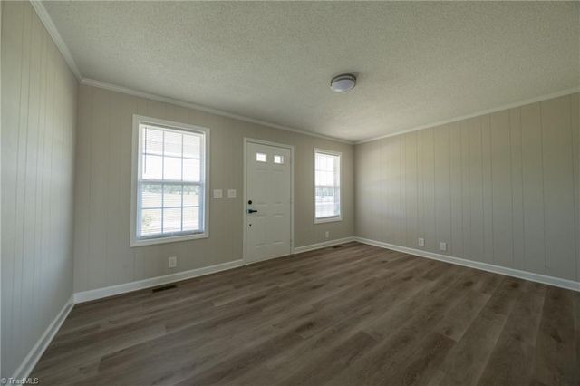 817 Holly Springs Road, Mount Airy, NC 27030