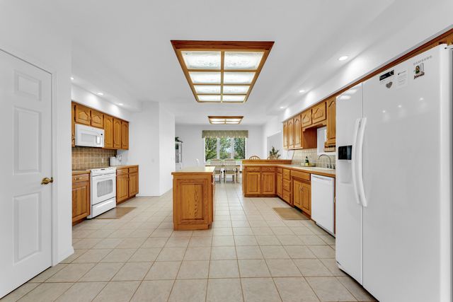 24370 Lawrence 2210, Aurora, MO 65605