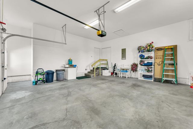 24370 Lawrence 2210, Aurora, MO 65605