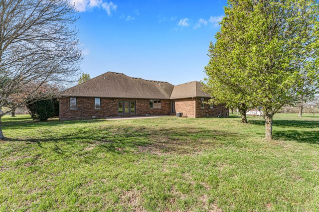 24370 Lawrence 2210, Aurora, MO 65605