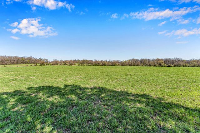 24370 Lawrence 2210, Aurora, MO 65605