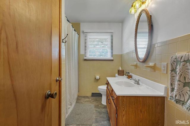 654 W Ladd Avenue, Bloomington, IN 47403