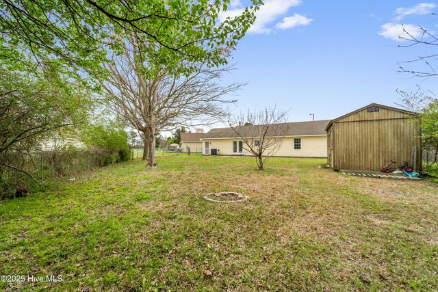406 Bobcat Circle, Havelock, NC 28532