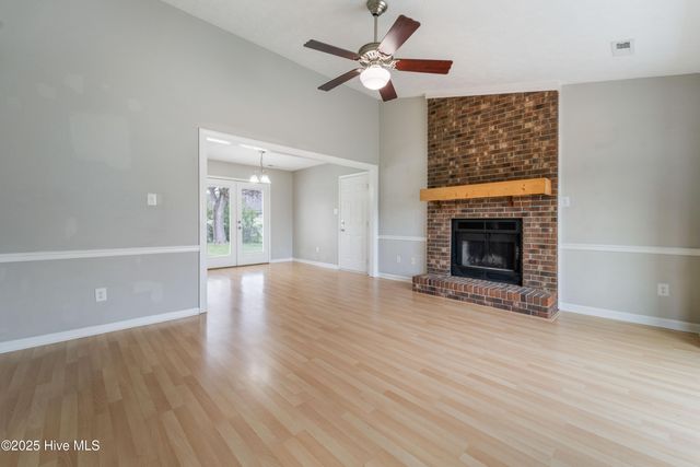 406 Bobcat Circle, Havelock, NC 28532
