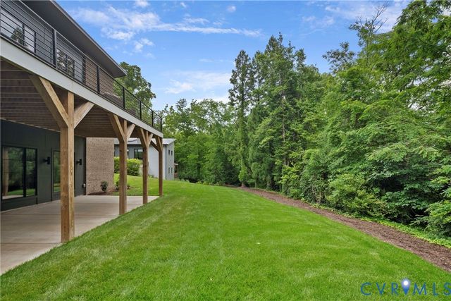 7301 Riverside Dr, Richmond, VA 23225