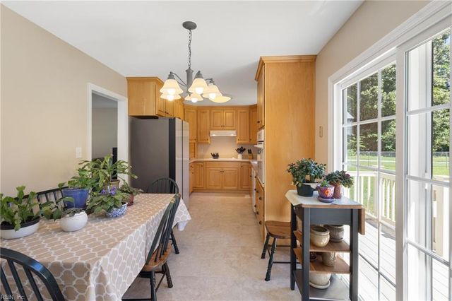 5279 Hickory Fork RD, Gloucester, VA 23061