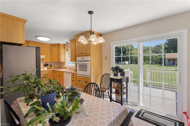 5279 Hickory Fork RD, Gloucester, VA 23061