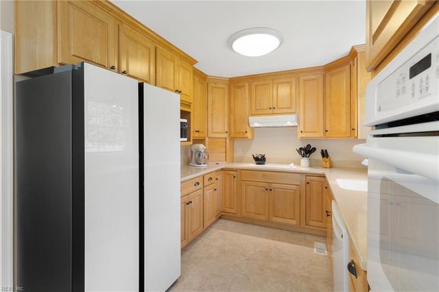 5279 Hickory Fork RD, Gloucester, VA 23061