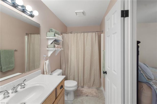 5279 Hickory Fork RD, Gloucester, VA 23061