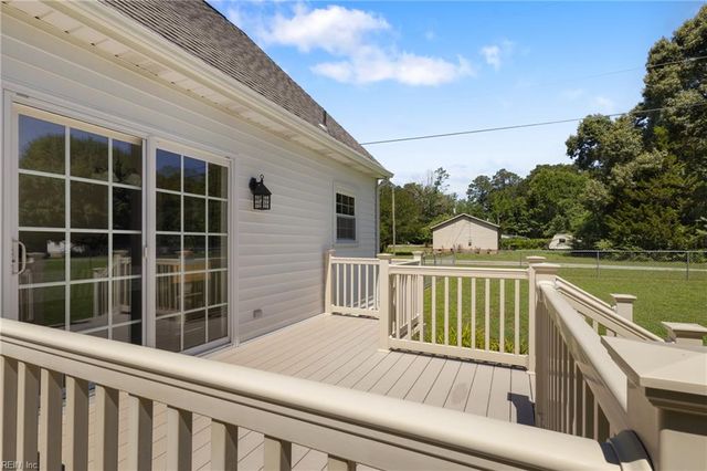 5279 Hickory Fork RD, Gloucester, VA 23061