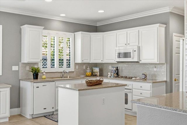 2543 Woodacre Ln, Lincoln, CA 95648