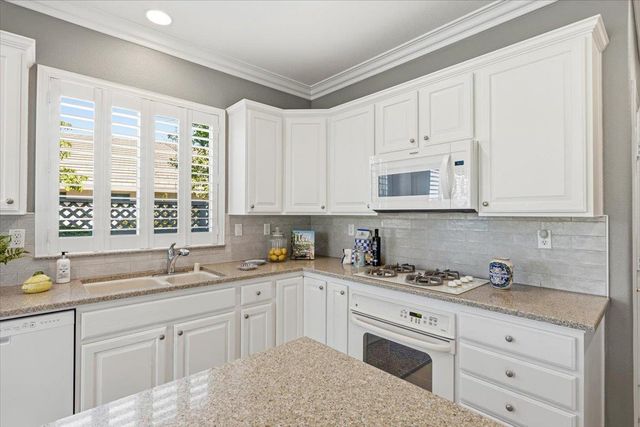 2543 Woodacre Ln, Lincoln, CA 95648