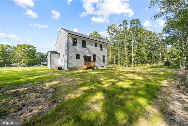 102 BLUE ANCHOR RD, Sicklerville, NJ 08081