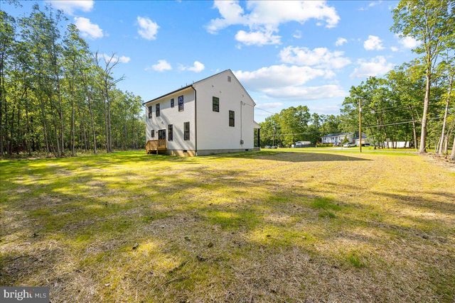 102 BLUE ANCHOR RD, Sicklerville, NJ 08081