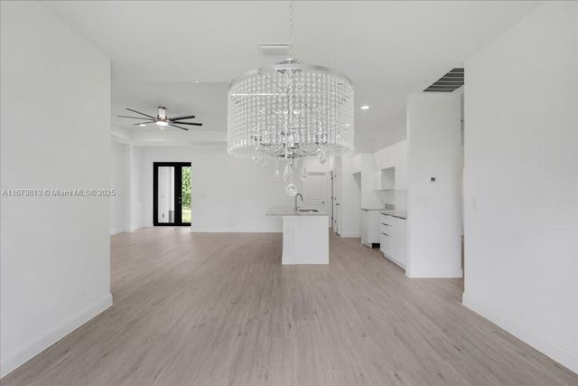 604 LAKE AVE, Lehigh Acres, FL 33972