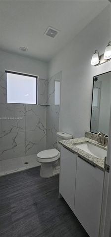 604 LAKE AVE, Lehigh Acres, FL 33972