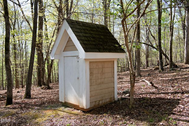 2205 Sanford Lane, Hillsborough, NC 27278