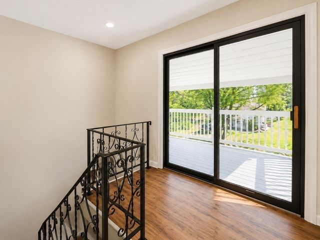 16 Fleming Ave 16, Andover, MA 01810