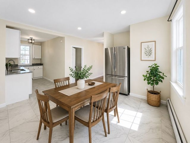16 Fleming Ave 16, Andover, MA 01810