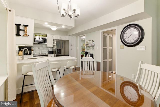 30 SHEFFIELD LN, Mount Laurel, NJ 08054