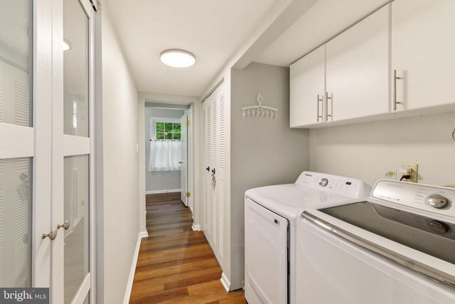 30 SHEFFIELD LN, Mount Laurel, NJ 08054