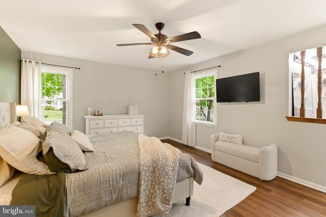 30 SHEFFIELD LN, Mount Laurel, NJ 08054