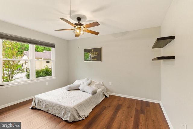 30 SHEFFIELD LN, Mount Laurel, NJ 08054