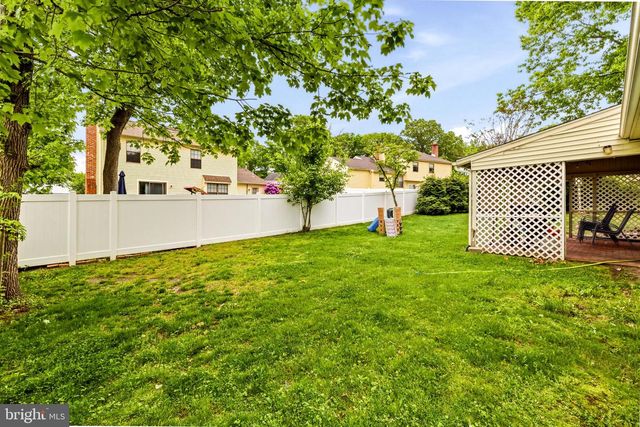 30 SHEFFIELD LN, Mount Laurel, NJ 08054