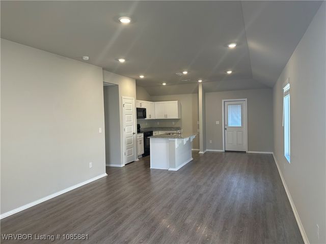 8825 Preston Wood Drive, Fort Smith, AR 72916