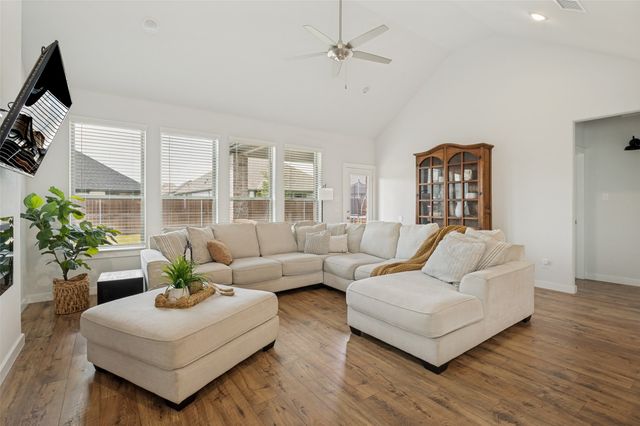456 Leopold Trail, Waxahachie, TX 75165
