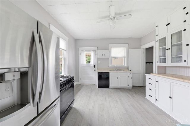231 Walnut Street, Reading, OH 45215