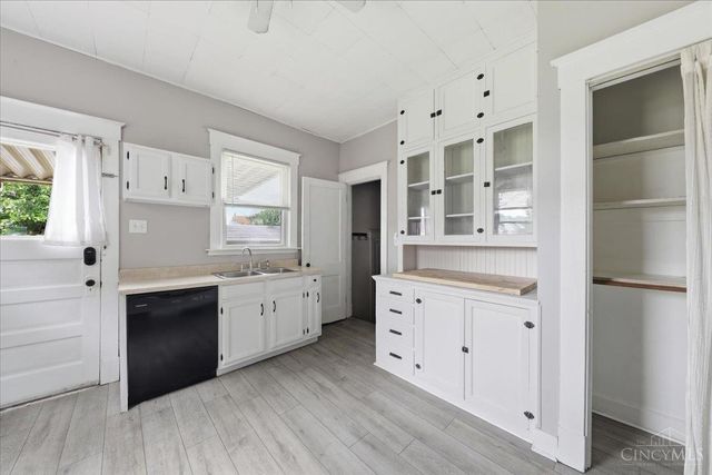 231 Walnut Street, Reading, OH 45215