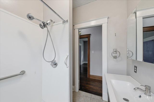 231 Walnut Street, Reading, OH 45215