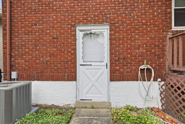 231 Walnut Street, Reading, OH 45215