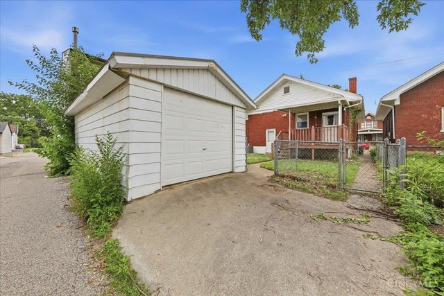 231 Walnut Street, Reading, OH 45215