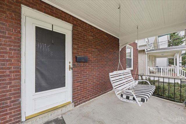 231 Walnut Street, Reading, OH 45215
