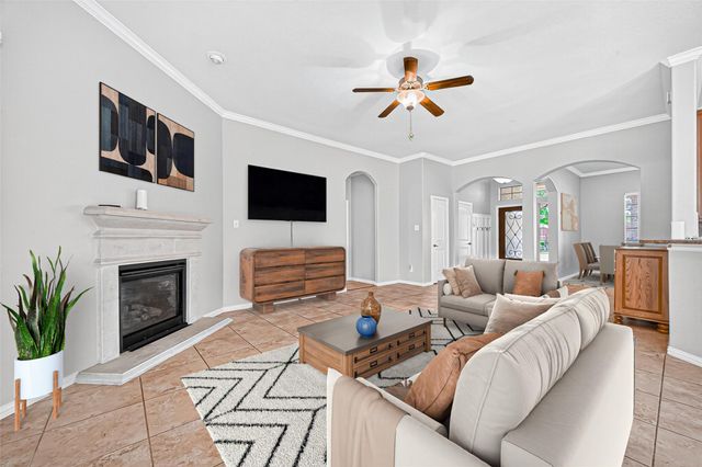 2019 Preston Park, Rosenberg, TX 77471