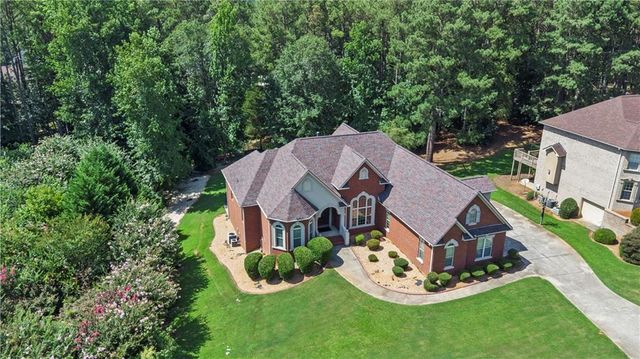 812 Treeline Drive, Conyers, GA 30094