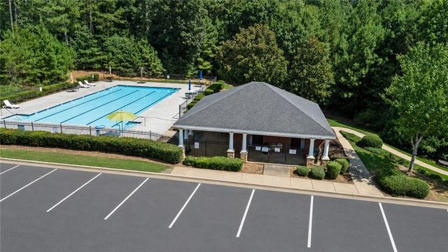 812 Treeline Drive, Conyers, GA 30094