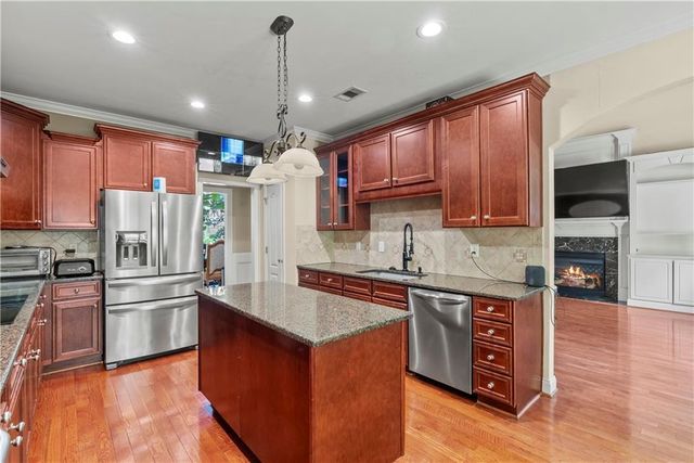 812 Treeline Drive, Conyers, GA 30094