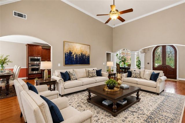 812 Treeline Drive, Conyers, GA 30094