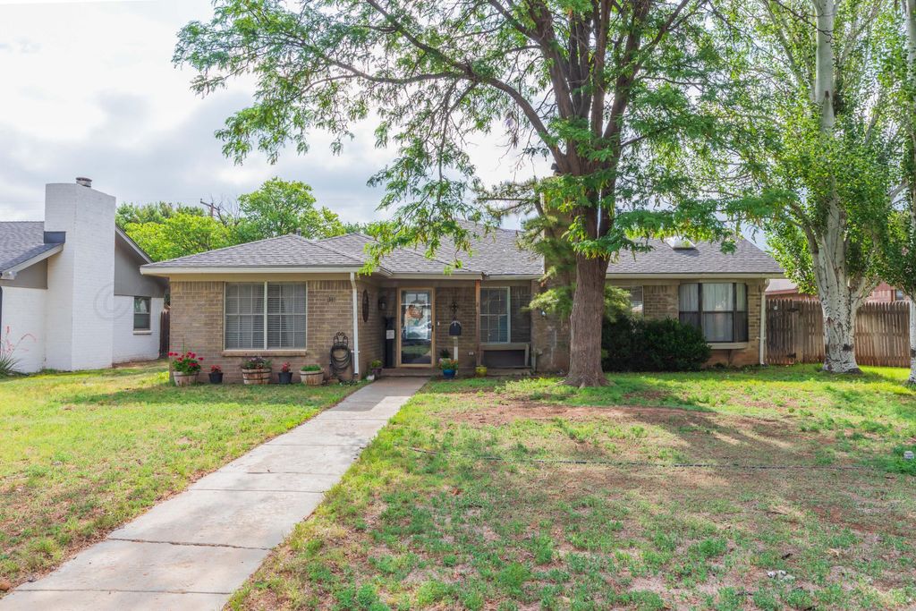 1315 La Paloma Street, Amarillo, TX 79106