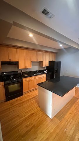 6714 S Chappel Avenue 2, Chicago, IL 60649