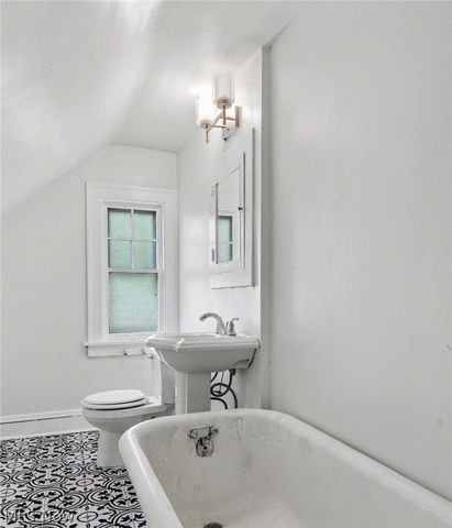 17415 Winslow Road, Shaker Heights, OH 44120