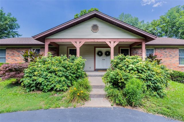 3641 Afshari Circle, Florissant, MO 63034