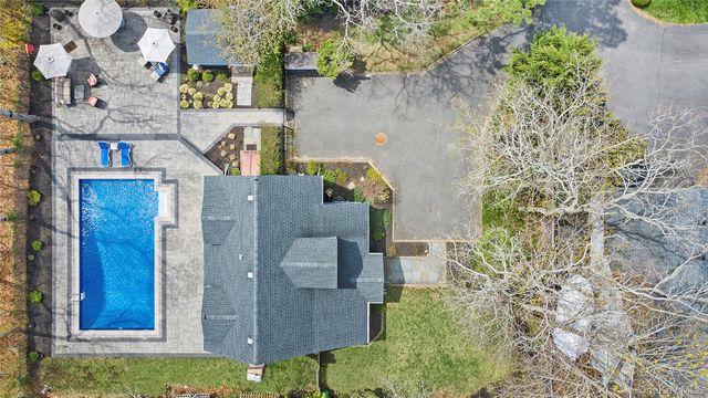 48A Sea Gate Avenue, Westhampton, NY 11977