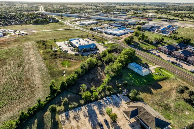 2701 S Market Street, Brenham, TX 77833