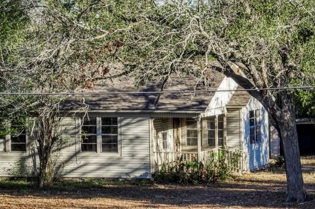 2701 S Market Street, Brenham, TX 77833